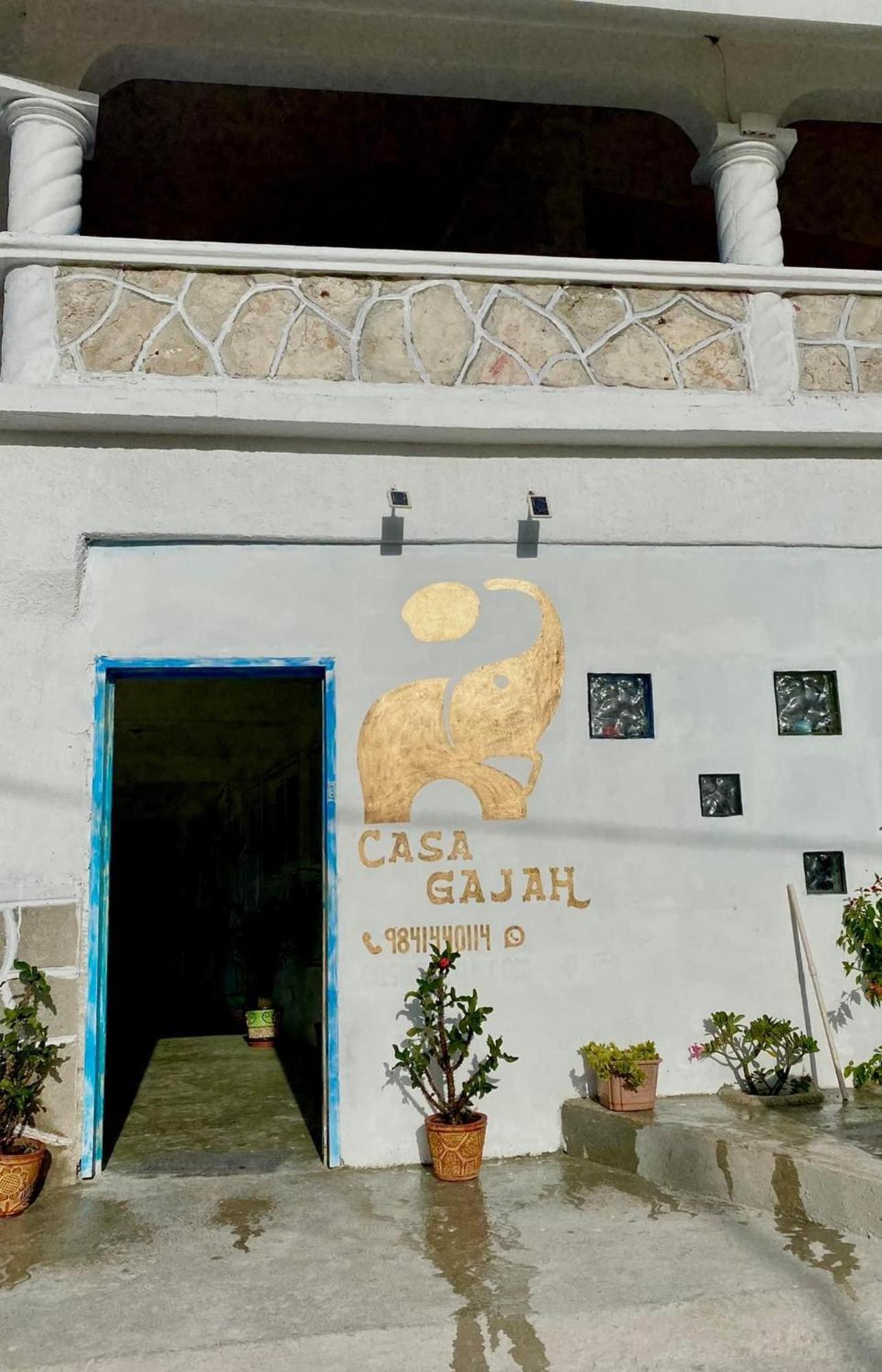 Casa Gajah Hotel Cuyo Zewnętrze zdjęcie